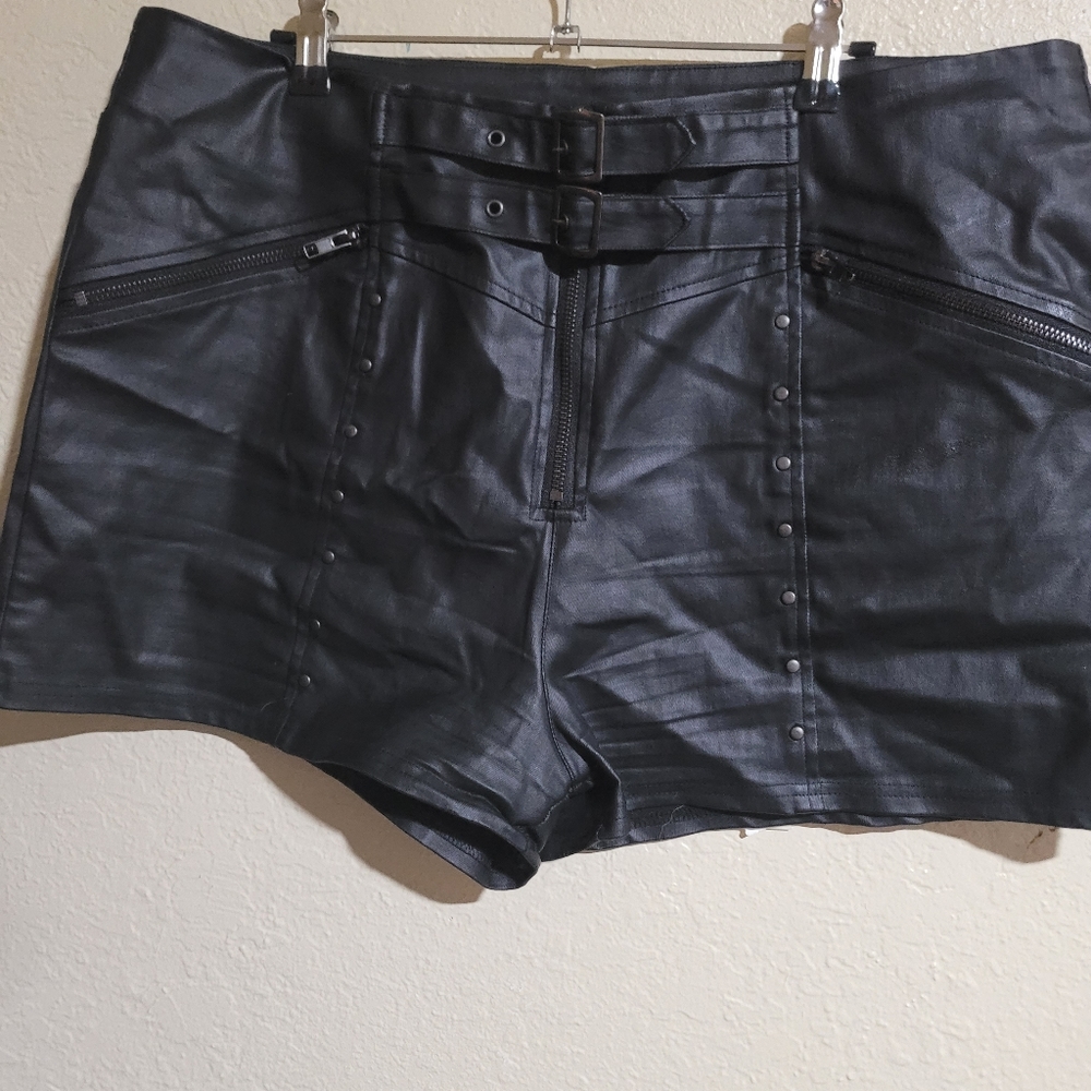 XXL black killstar shorts